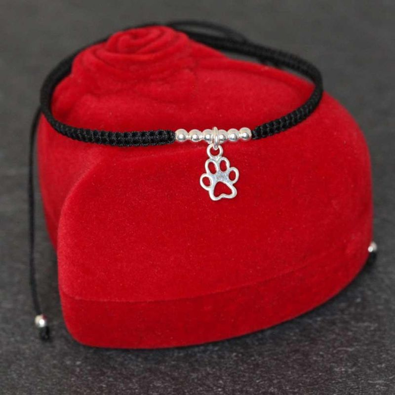 Armbånd med potecharm