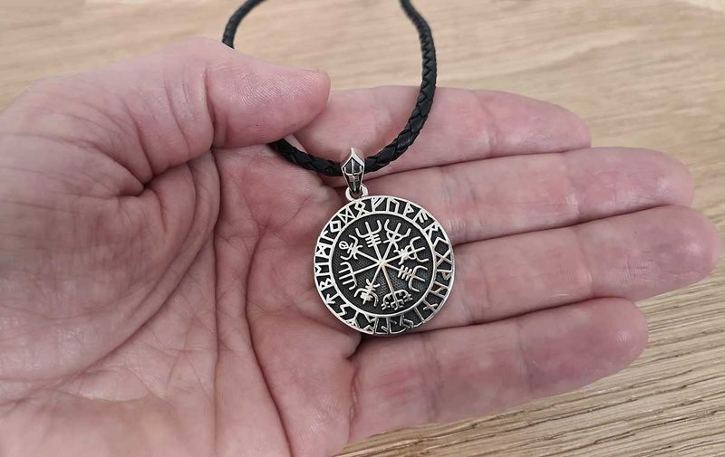 Ods Vegvisir - Sølvanheng