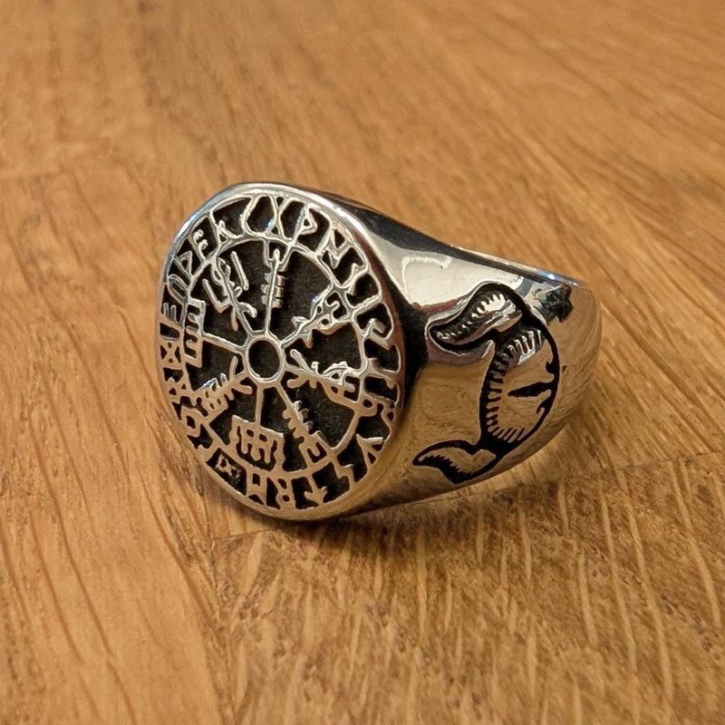 Vegvisir med runesirkel - Stålring