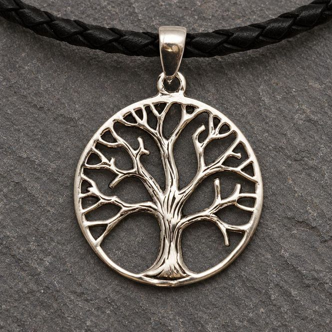 Hovedbilde Yggdrasil - Sølvanheng