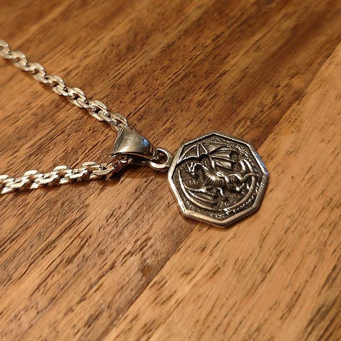 Hovedbilde Drage amulett - Sølvanheng